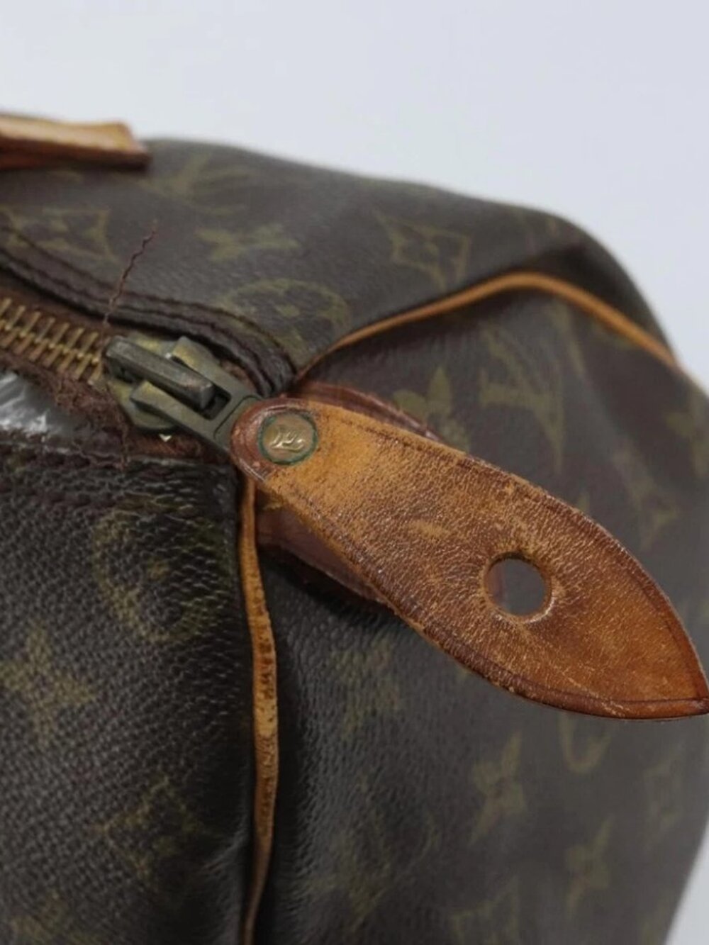 LOUIS VUITTON Monogram Speedy 25 Hand Bag - Picture 11 of 16